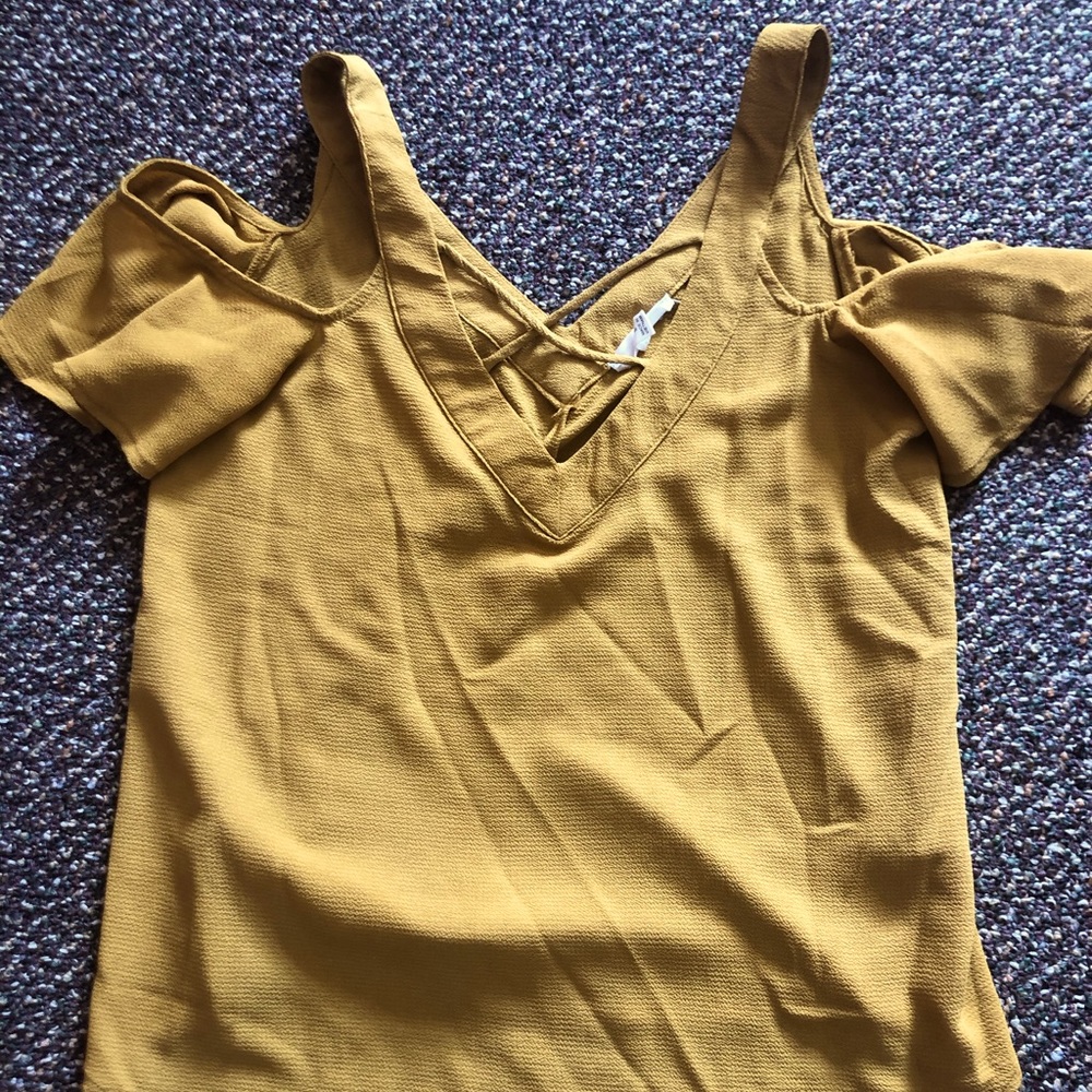 Mustard shirt